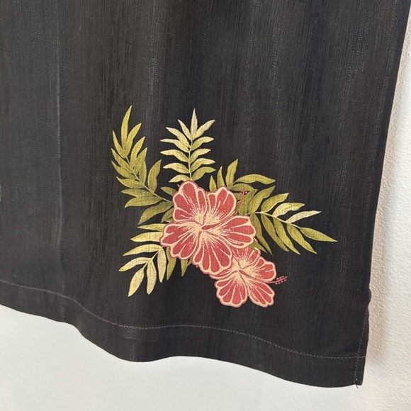 Men’s Tommy Bahama With A Twist Martini Hawaiian Tiki Shirt 100% Silk Size XL - Picture 3 of 12